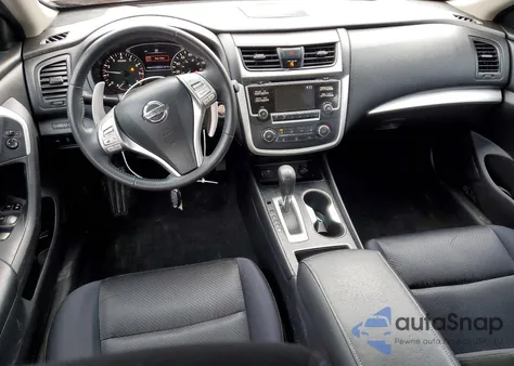 2016 Nissan Altima 2.5 z USA, uszkodzony, nr VIN 1N4AL3AP9GC218333